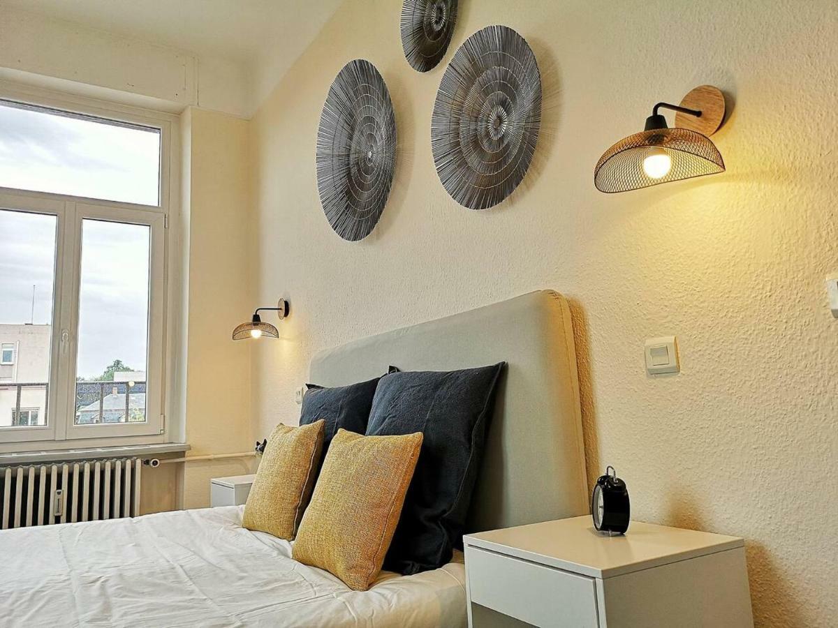 Le XI - Suite Colmar Gare - Parking Luaran gambar