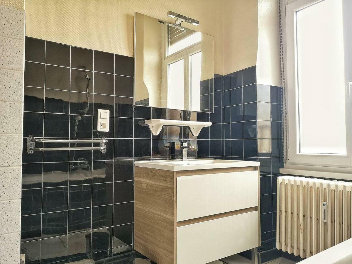 Le XI - Suite Colmar Gare - Parking Luaran gambar